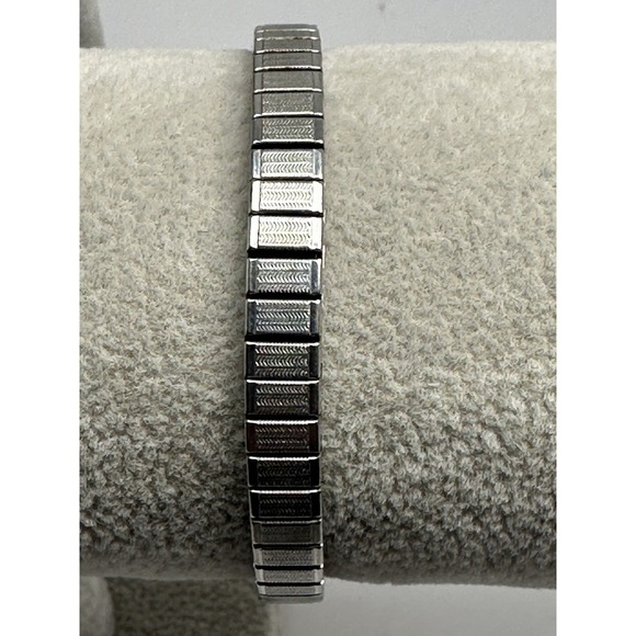 Solow Ladies Watch 17 Jewels Works‎ Manual Wind Incabloc 23MM 5.75\